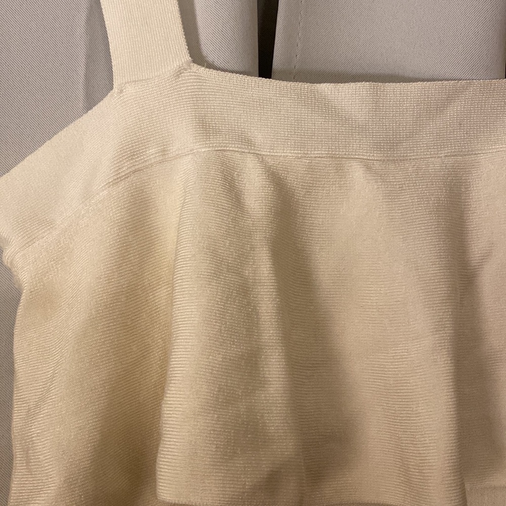Express Top - Picture 2 of 3